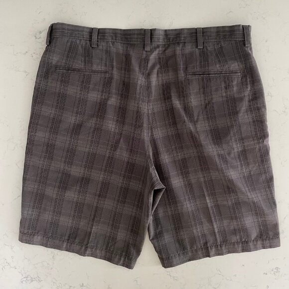 Haggar 1926 Casual 5 Pocket Polyester Plaid Bermuda Shorts Brown + Black Sz 40 - Picture 4 of 9
